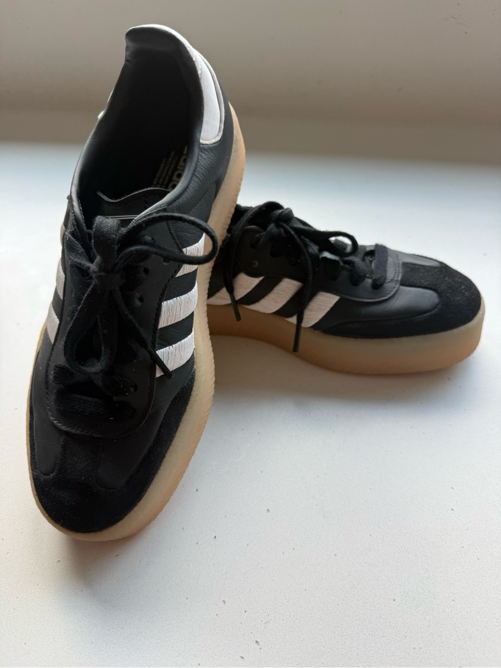 Adidas women’s black samba